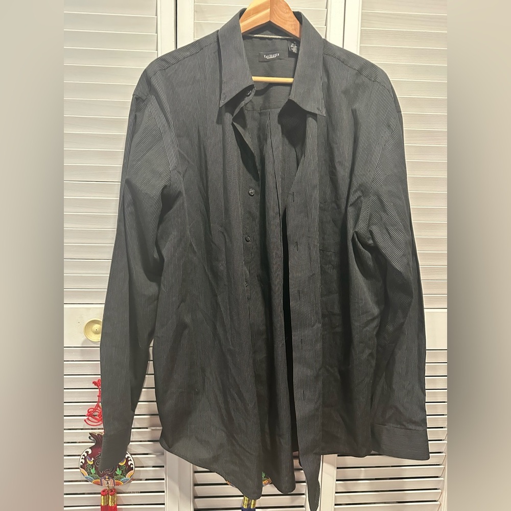Van Hausen black striped long sleeve wrinkle free button up shirt size xl